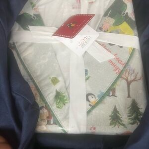 Pottery Barn ELF Print Robe - Green and White New in packaging